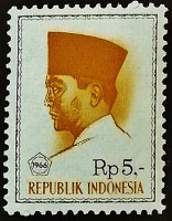 Марка почтовая (5 r.). "Президент Сукарно". 1966 год, Индонезия.